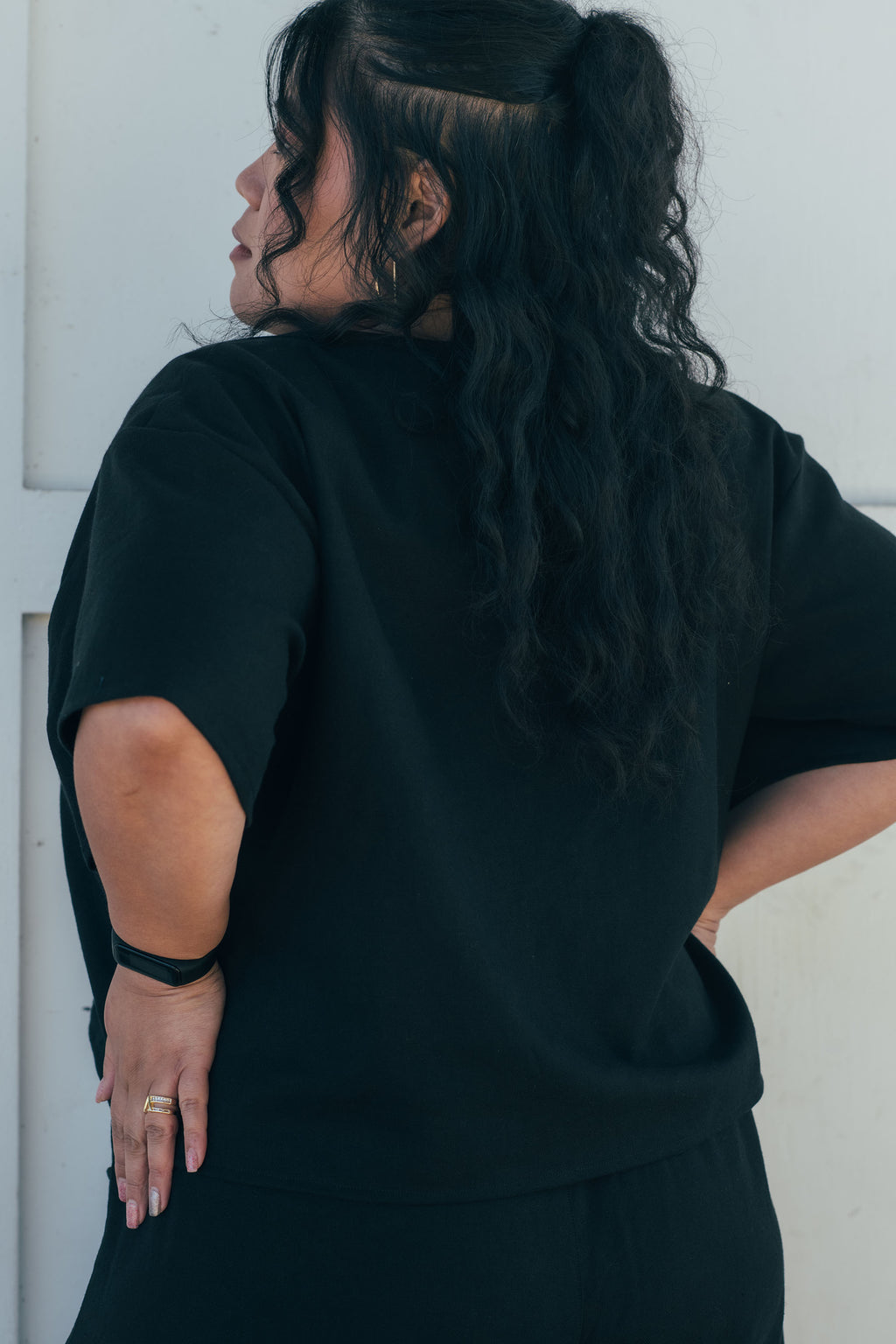 Cropped Essential V-Top – Joeleen Torvick