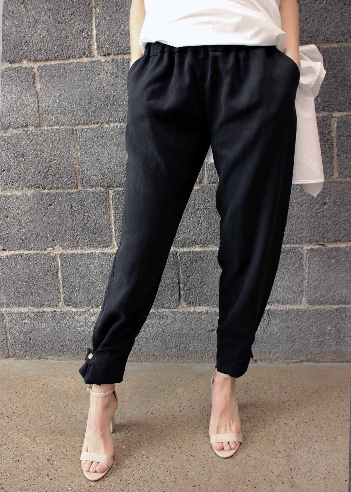 Update more than 90 dress pants with elastic ankles latest