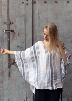 <transcy>Pull Demi Lune</transcy>